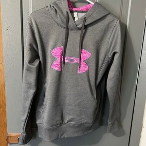 Gray semi-fitted Underarmour Dri-Fit sweatshirt